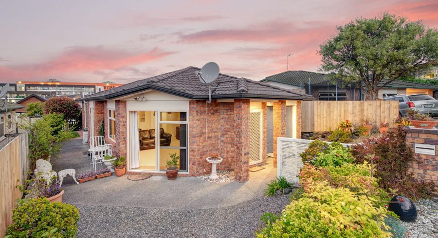  at 77 Elan Place, Stanmore Bay, Whangaparaoa