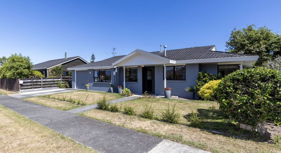  at 2 Kanawa Street, Waikanae, Kapiti Coast, Wellington