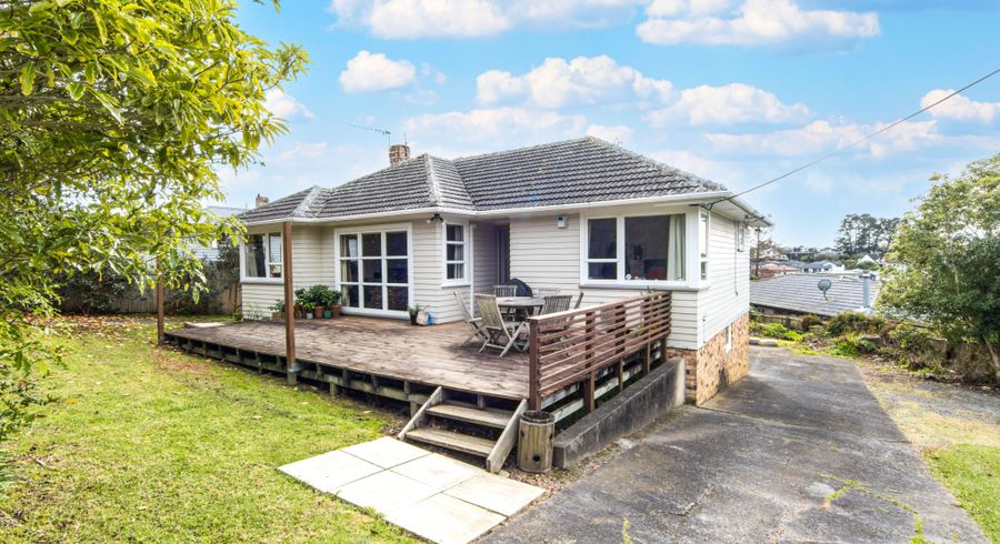  at 72 Colwill Road, Massey, Waitakere City, Auckland
