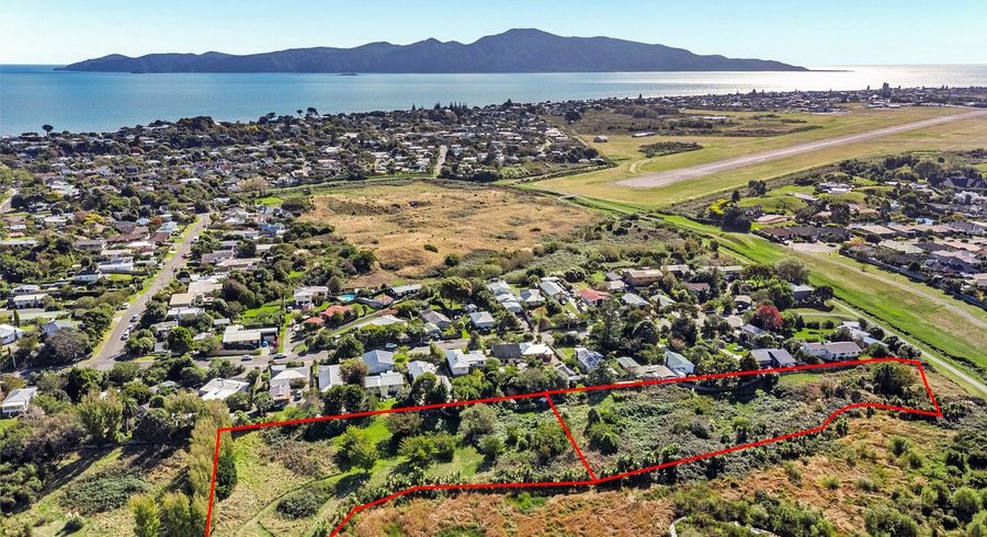  at Kiwi Road, Raumati Beach, Kapiti Coast, Wellington
