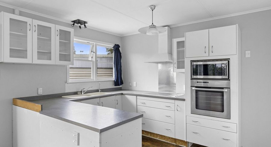  at 4 Parenga Street, Wainuiomata, Lower Hutt, Wellington