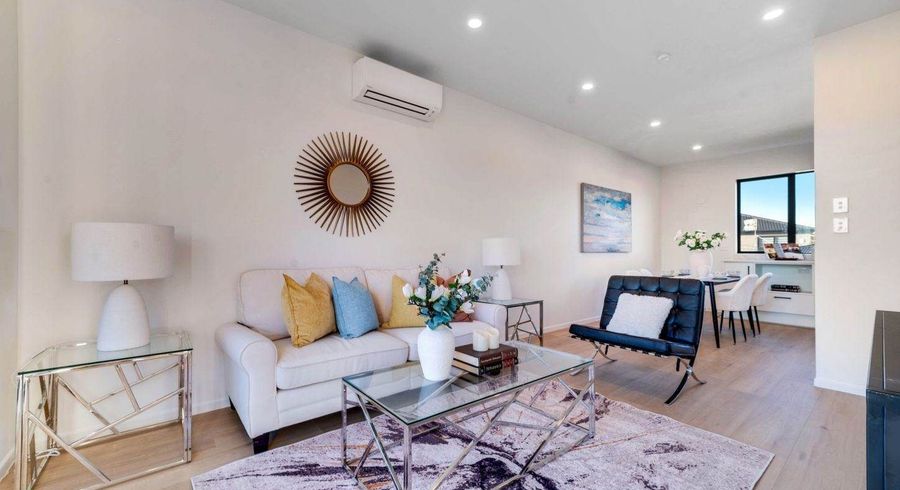  at 2/32 Tiraumea Drive, Pakuranga, Manukau City, Auckland