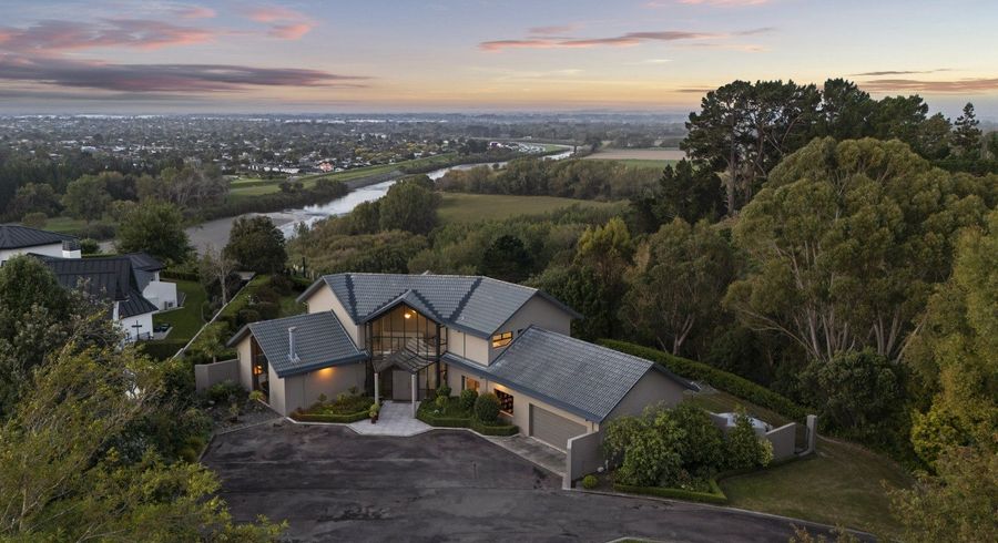  at 70 Waicola Drive, Fitzherbert, Palmerston North, Manawatu / Whanganui