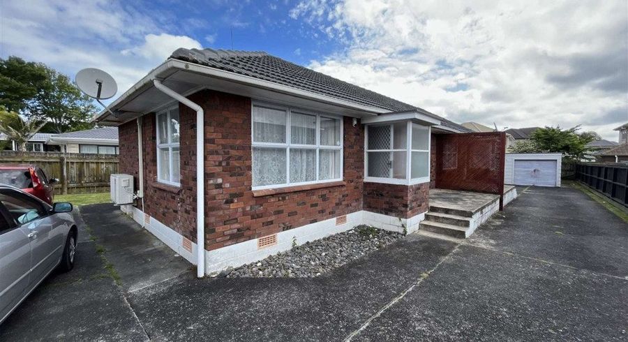  at 1/116 Te Atatu Road, Te Atatu South, Waitakere City, Auckland