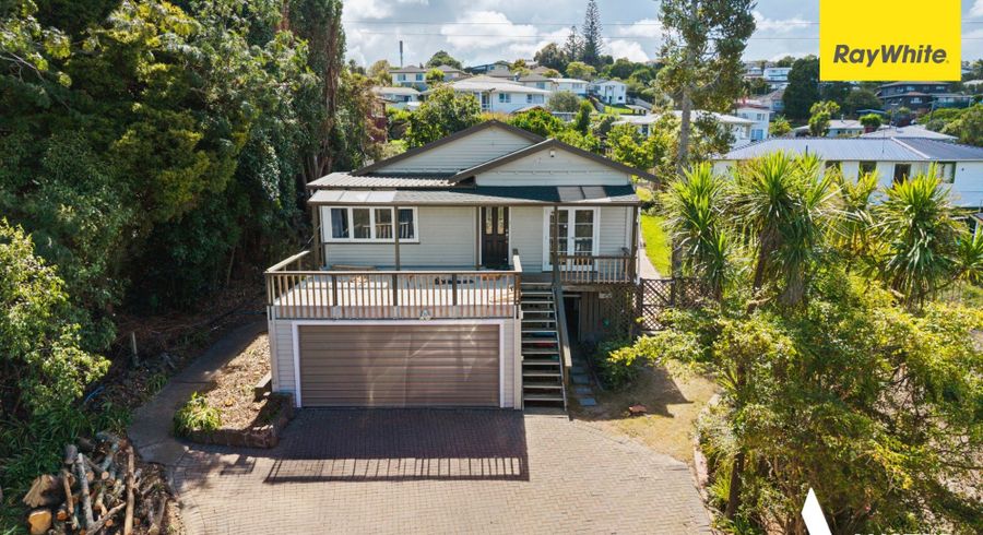  at 18 Dundale Avenue, Blockhouse Bay, Auckland