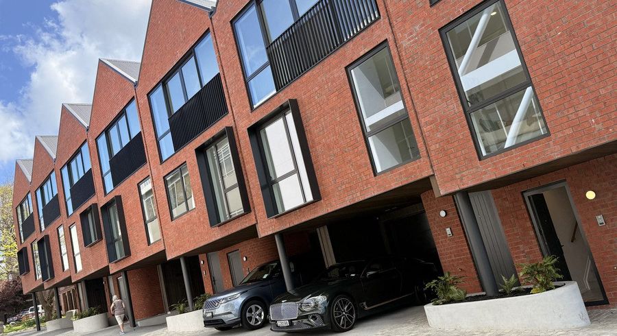  at 7/3 Madeira Lane, Grafton, Auckland City, Auckland