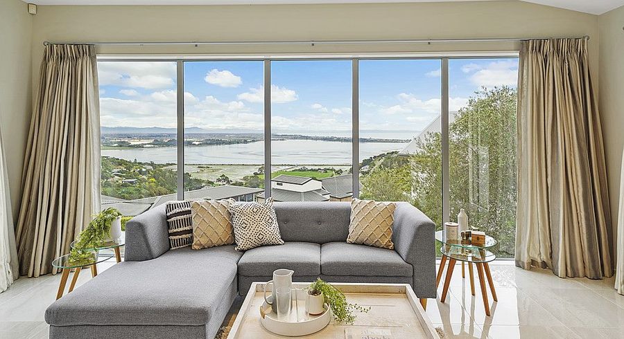  at 14 Omeo Crescent, Redcliffs, Christchurch