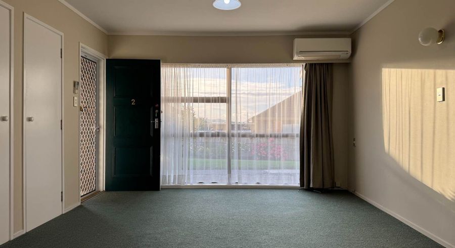  at 2/14 New Windsor Road, Avondale, Auckland City, Auckland