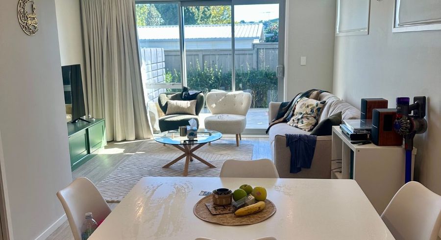  at 1B Pavola Grove, Glenfield, Auckland