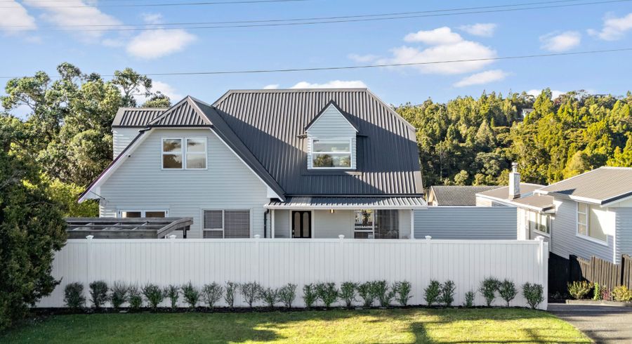  at 69 Island Bay Road, Beach Haven, North Shore City, Auckland