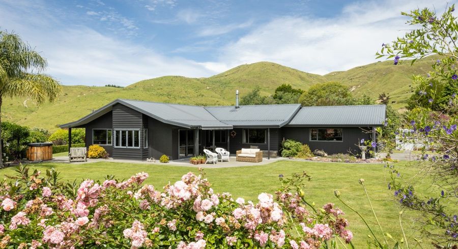  at 813 Seafield Road, Puketapu