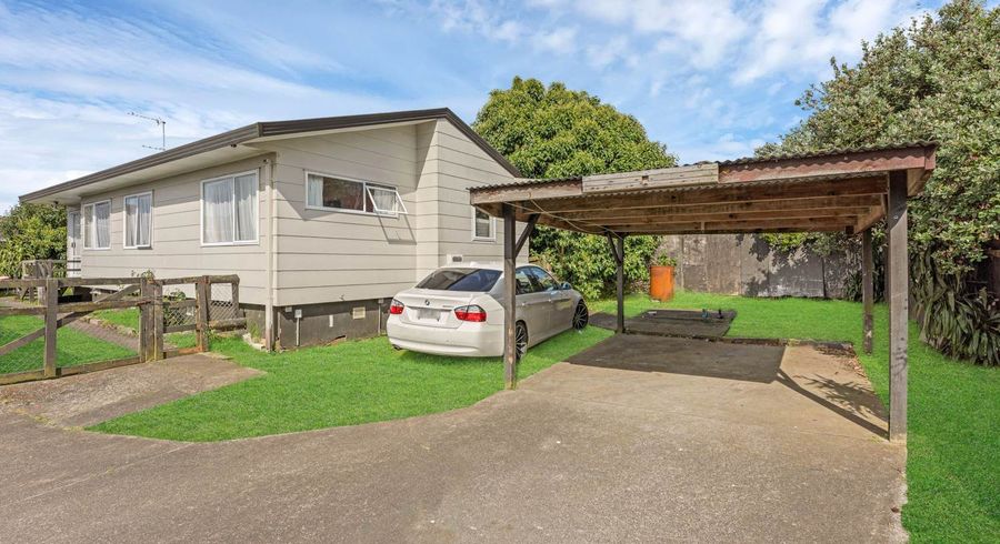  at 2/6 Trounson Avenue, Clendon Park, Manukau City, Auckland