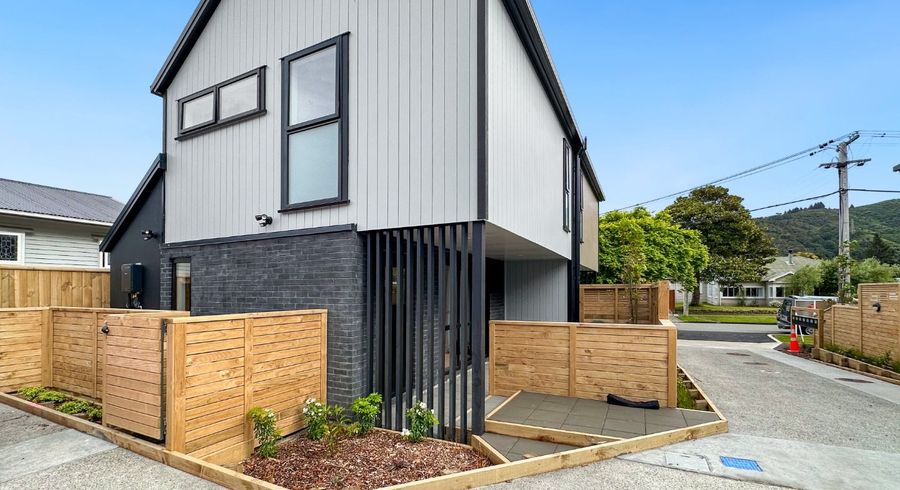  at 2/8 Victoria Street, Ebdentown, Upper Hutt