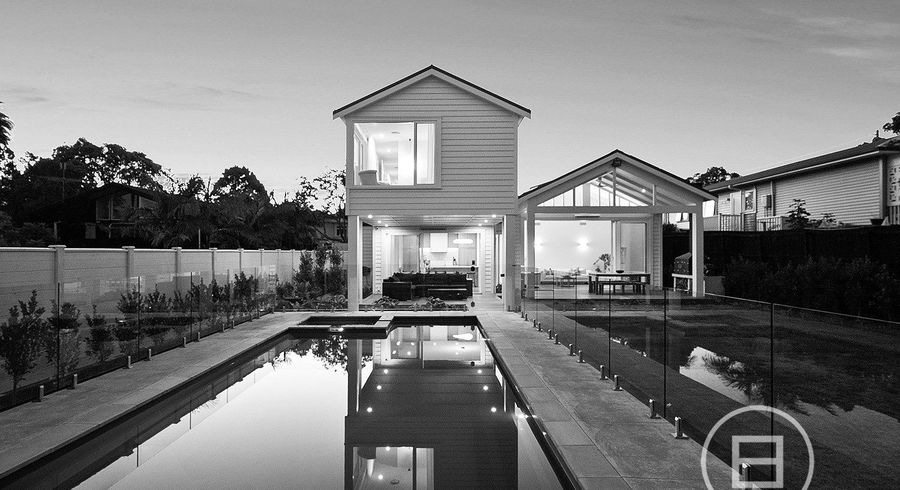  at 15 Church Street, Northcote Point, Auckland