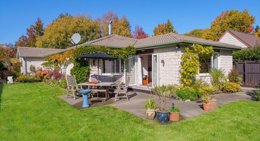  at 5 Lodge Place, Ilam, Christchurch City, Canterbury