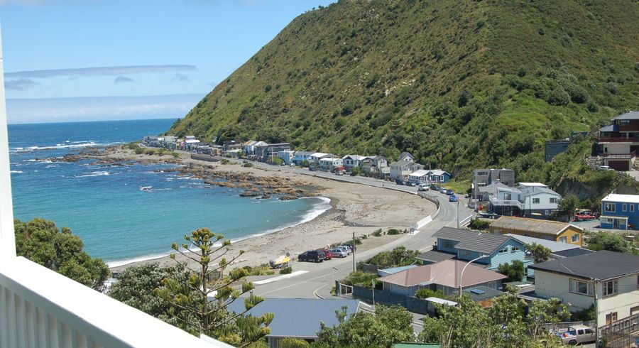  at 3/6 Robertson Street, Owhiro Bay, Wellington