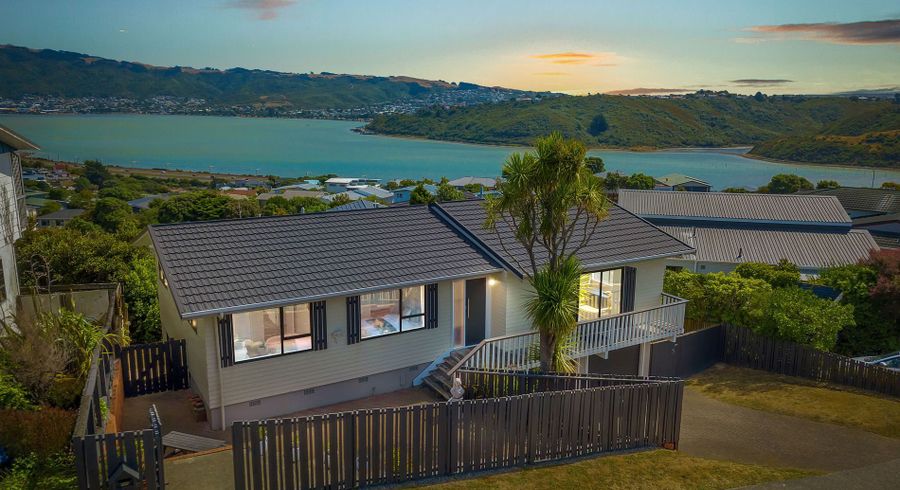  at 36 Eskdale Road, Papakowhai, Porirua