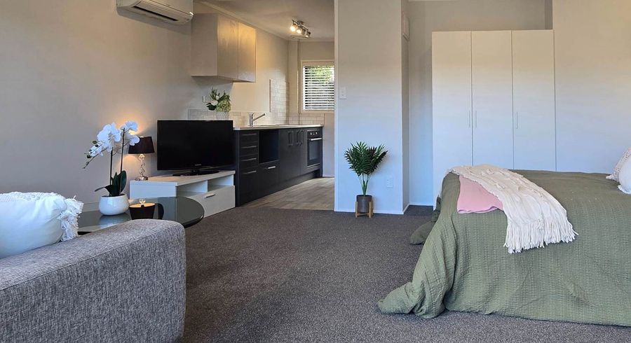  at 21/85 Edmonton Road, Henderson, Waitakere City, Auckland