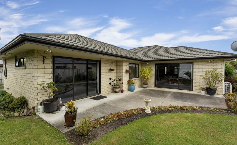  at 8 Brookside Close, Highbury, Palmerston North