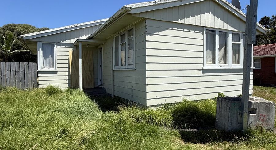  at Mangere East, Manukau City, Auckland