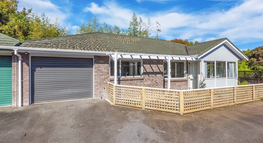  at 2/32 Hurley Road, Paraparaumu Beach, Kapiti Coast, Wellington