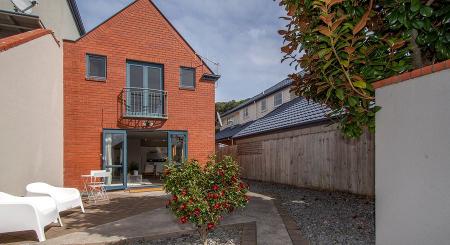 at 4/56 Nayland Street, Sumner, Christchurch