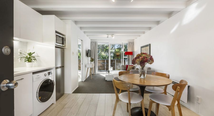  at 18/67 Princes Street, Northcote Point, North Shore City, Auckland