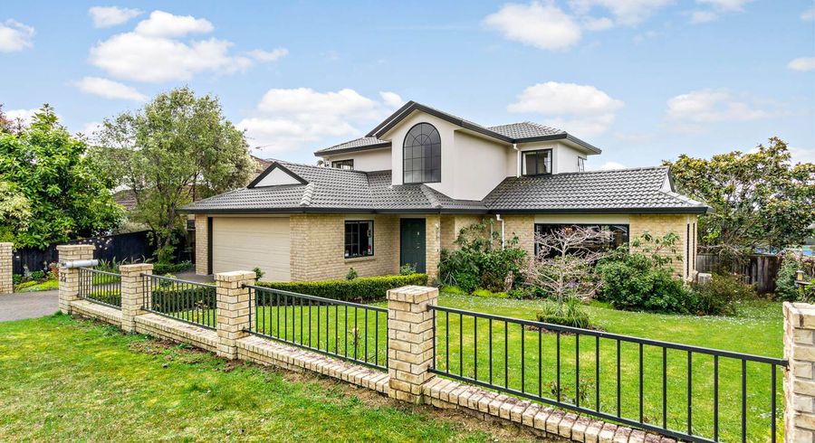  at 33 Picasso Drive, West Harbour, Auckland