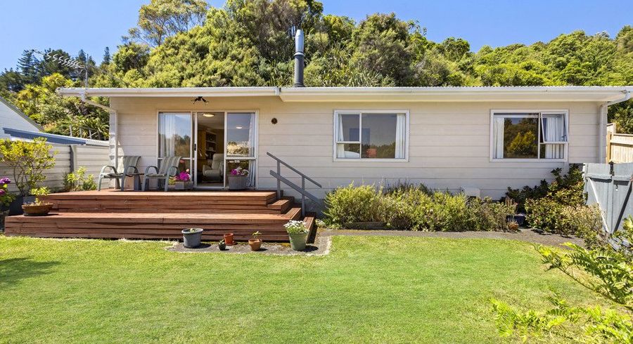  at 7 Takanini Grove, Stokes Valley, Lower Hutt, Wellington