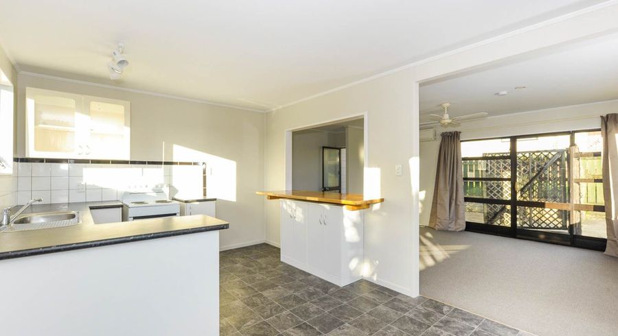  at 190 Solar Road, Glen Eden, Waitakere City, Auckland