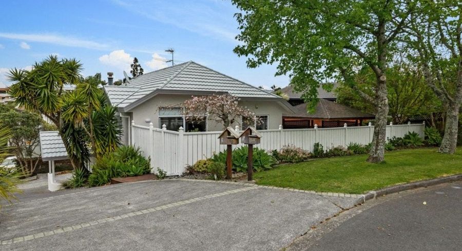  at 5 Oystergrove Road, West Harbour, Waitakere City, Auckland