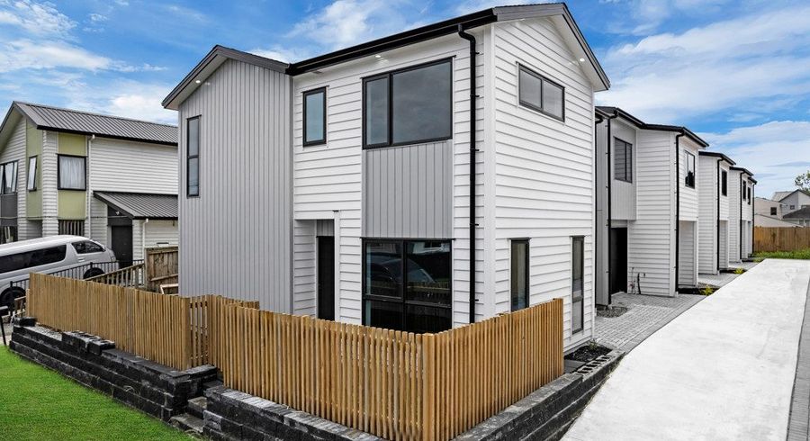  at Lot 1/20 Beaumonts Way, Manurewa, Manukau City, Auckland