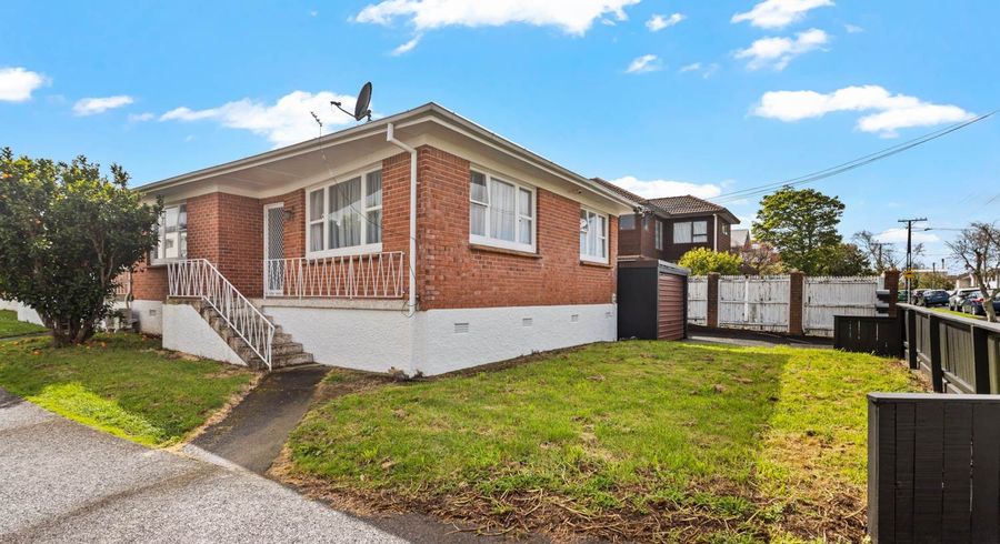  at 1/25 Queen Mary Avenue, Epsom, Auckland