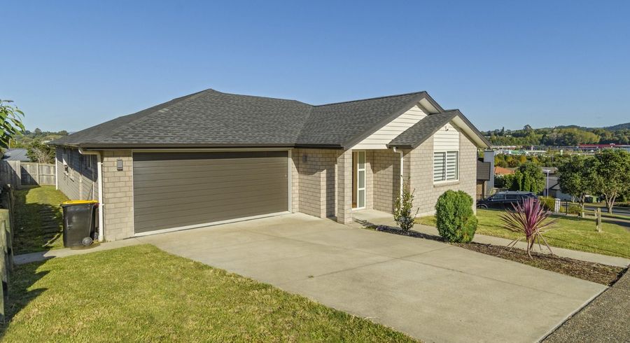  at 22 Caldera Crescent, Pyes Pa, Tauranga