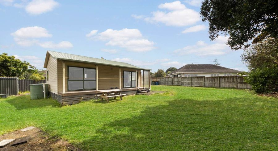  at 9 Kervil Avenue, Te Atatu Peninsula, Waitakere City, Auckland