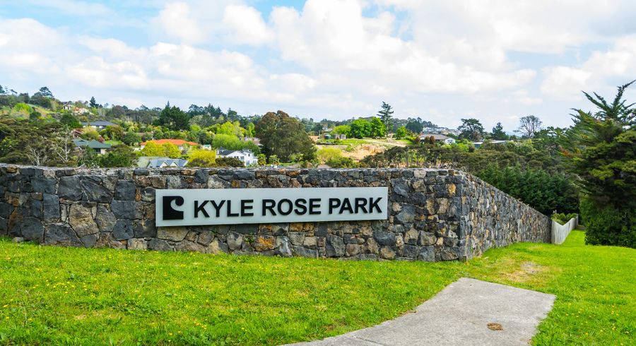  at 10C Albertine Place, Greenhithe, North Shore City, Auckland