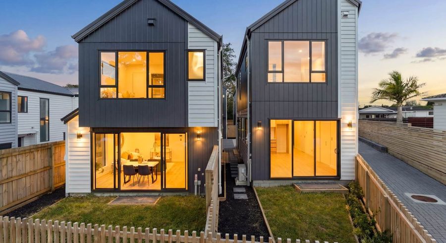  at 2/10 Starling place, Ranui, Waitakere City, Auckland