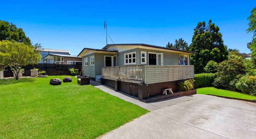  at 32 Noall Street, Te Atatu Peninsula, Auckland
