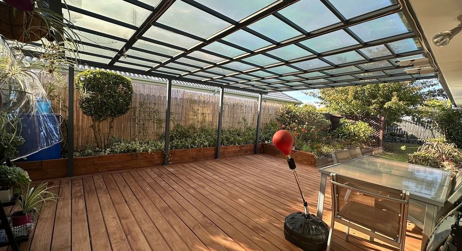  at 59 Frank Nobilo Drive, Golflands, Auckland
