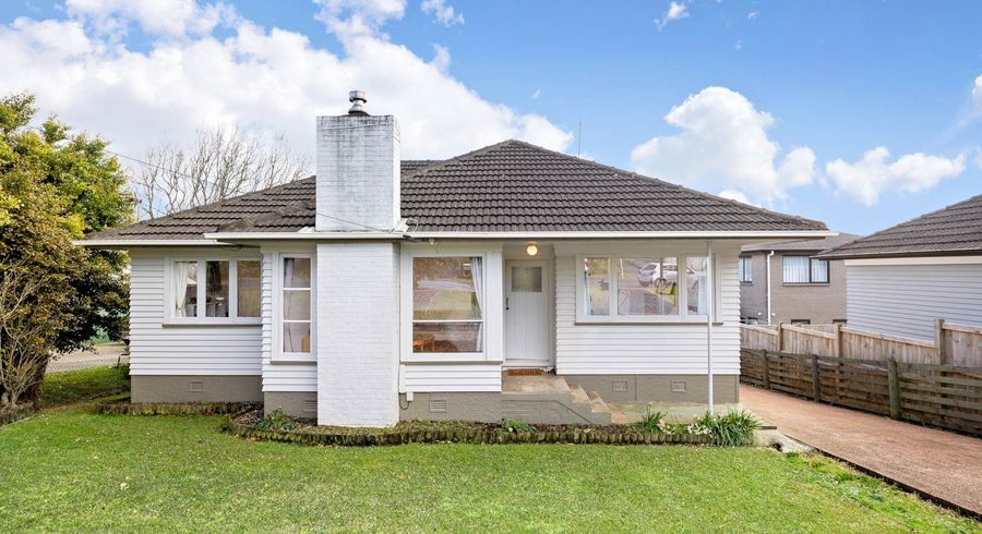  at 6 Batkin Road, New Windsor, Auckland City, Auckland