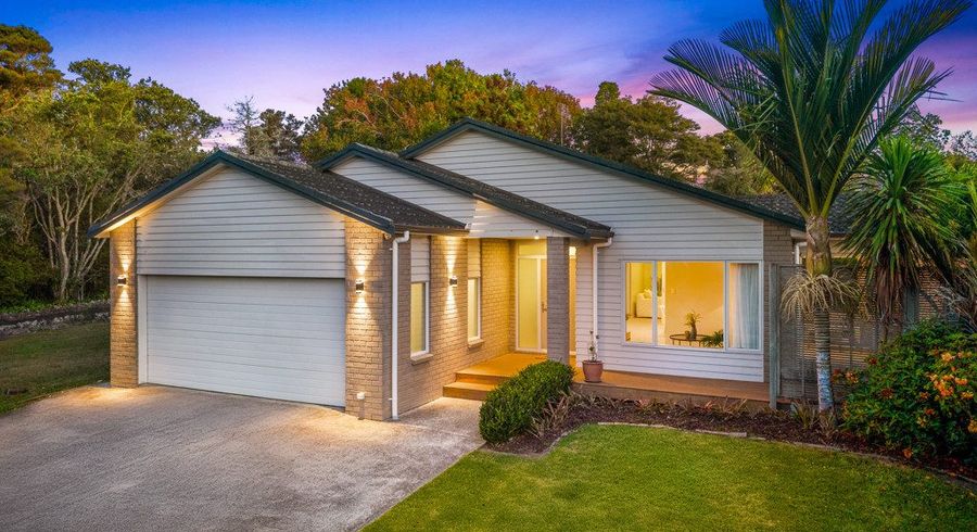  at 88 Cliff View Drive, Green Bay, Waitakere City, Auckland