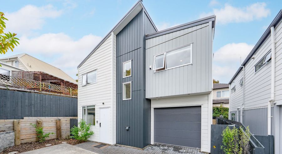  at 30D Becroft Drive, Forrest Hill, North Shore City, Auckland