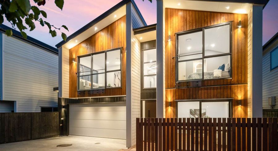  at 10 Sager Midgley Road, Hobsonville, Waitakere City, Auckland