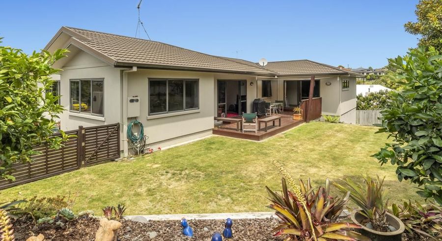  at 52 Inverness Drive, Pyes Pa, Tauranga
