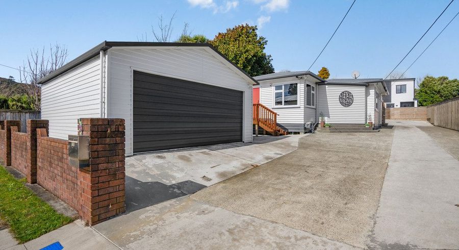  at 15A Rowe Parade, Wainuiomata, Lower Hutt, Wellington