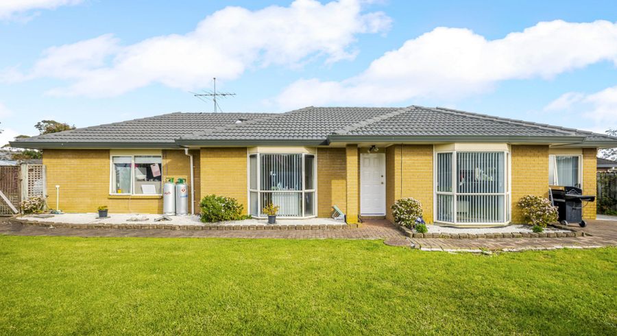  at 25 Sheriff Place, Randwick Park, Auckland