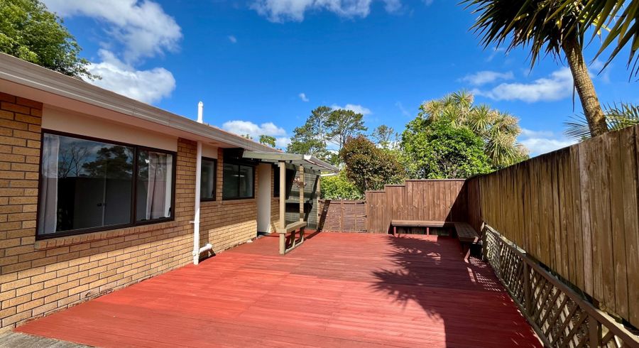  at 5 Oakhaven Place, Ranui, Auckland