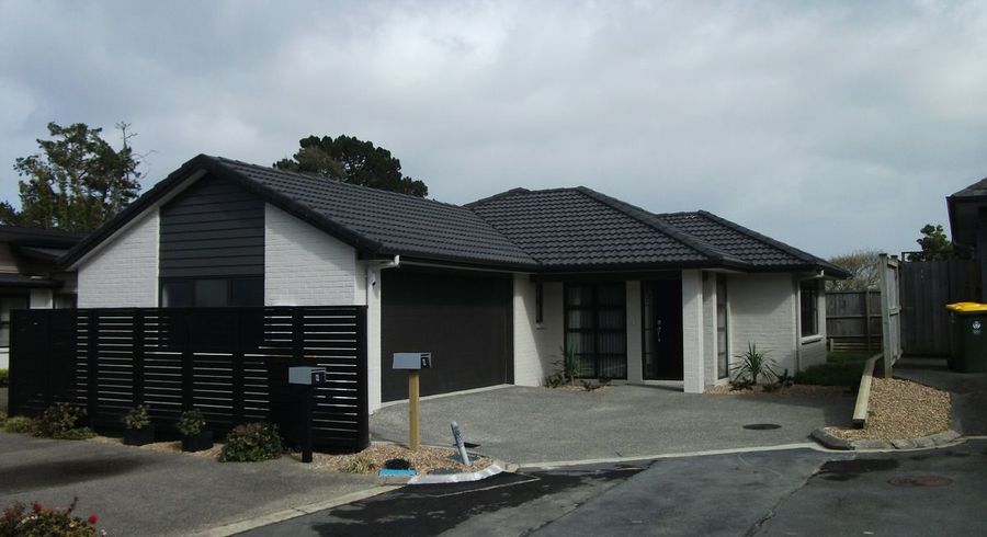  at 8 Citron Court, Flat Bush, Manukau City, Auckland