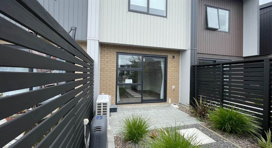  at 11 Selo Street, Glen Eden, Waitakere City, Auckland