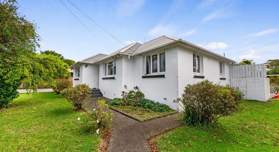  at 126 Universal Drive, Henderson, Waitakere City, Auckland